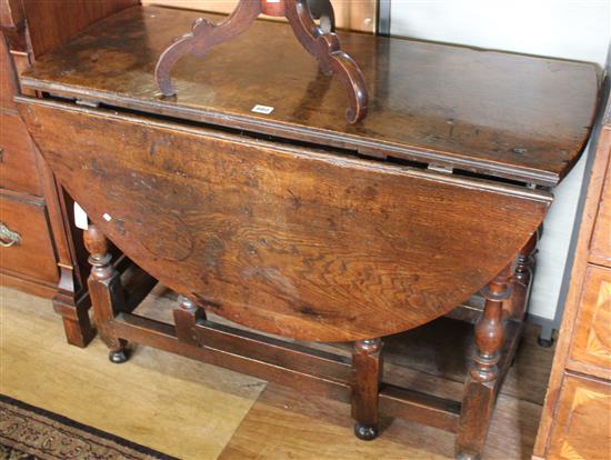 17th/18th Century oval oak gateleg table